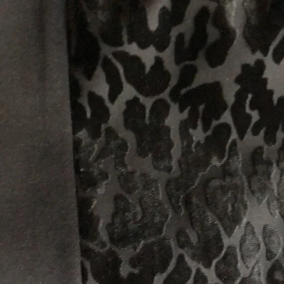 Ann Taylor Black Leopard Print Velvet Pencil Skirt - Picture 4 of 7